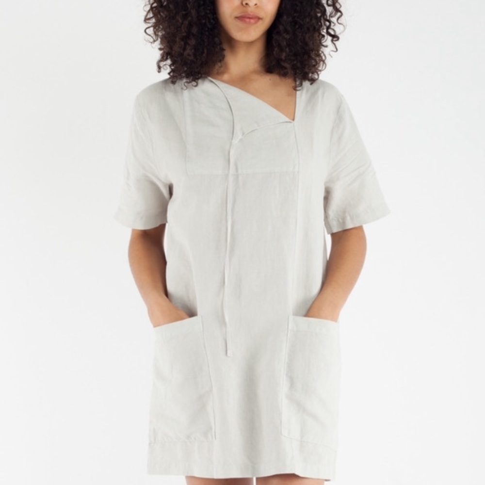 La Causa Mini Dress in White - Picture 3 of 4